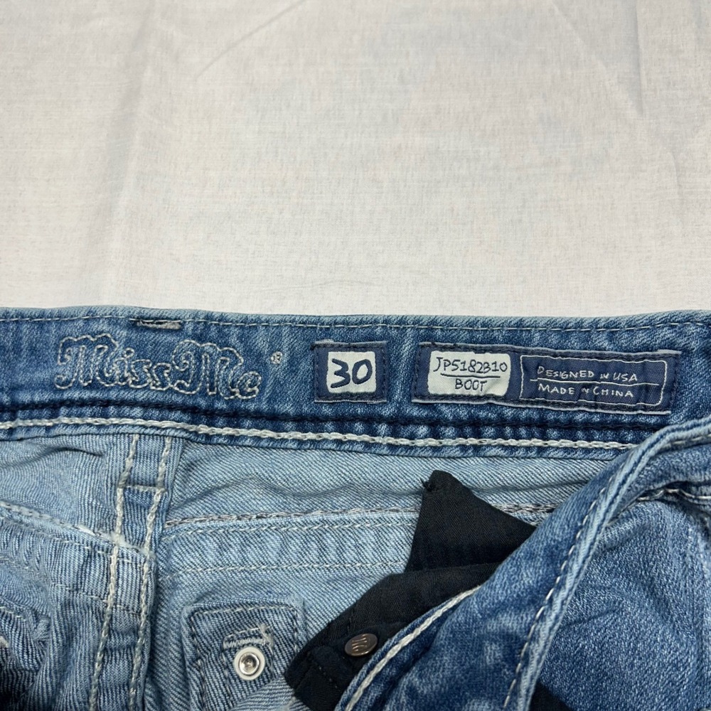 Miss Me Bootcut Jeans Size 30 Fleur De Lis Studded Medium Wash JP5182B10 Blue - Picture 7 of 10